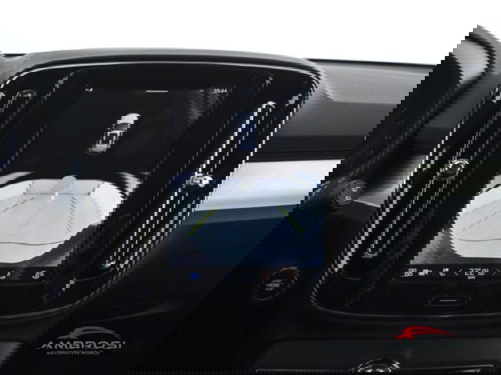 Volvo XC40 nuova a Perugia (15)