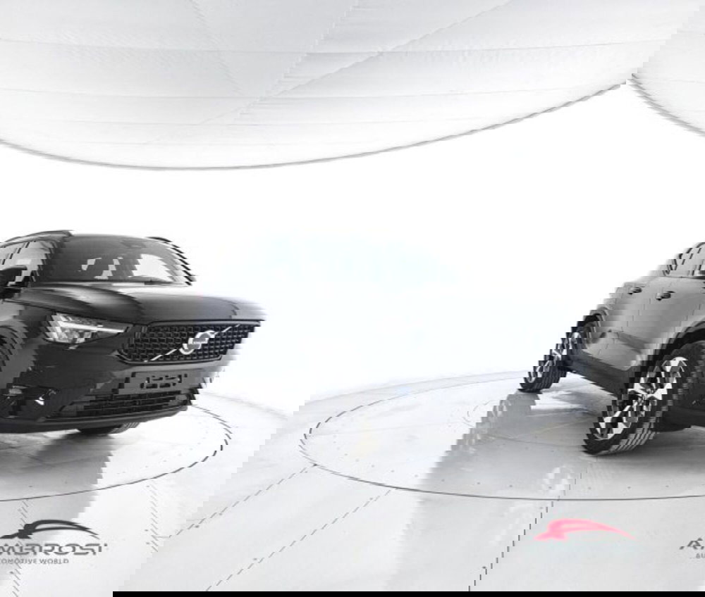 Volvo XC40 nuova a Perugia (2)