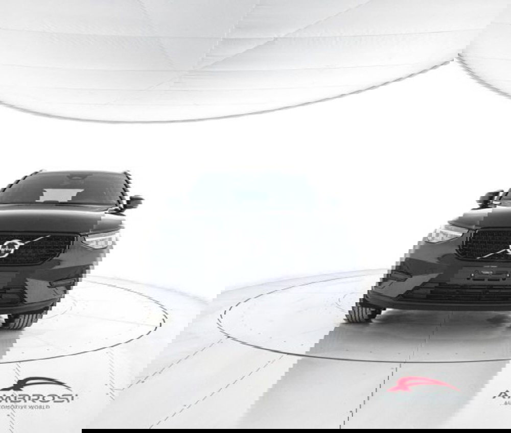 Volvo XC40 nuova a Perugia (5)