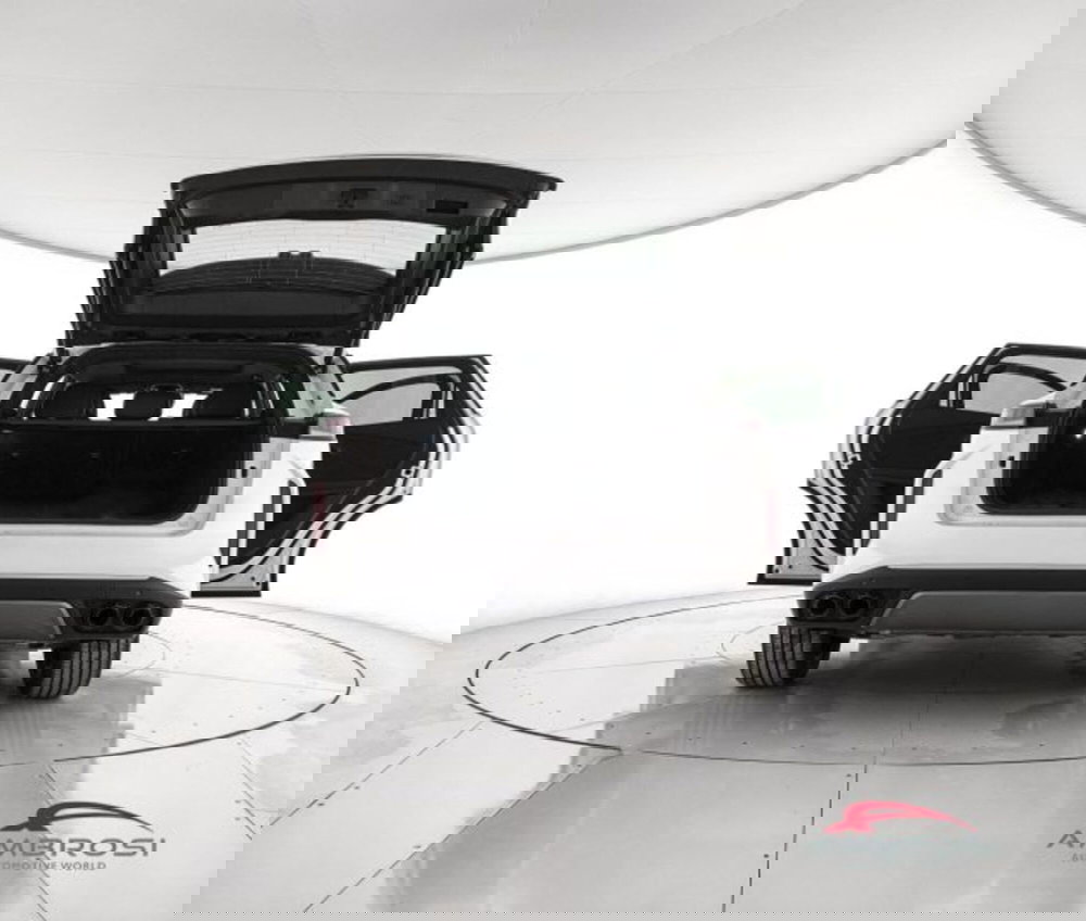 Omoda Omoda 9 SHS-P nuova a Perugia (7)