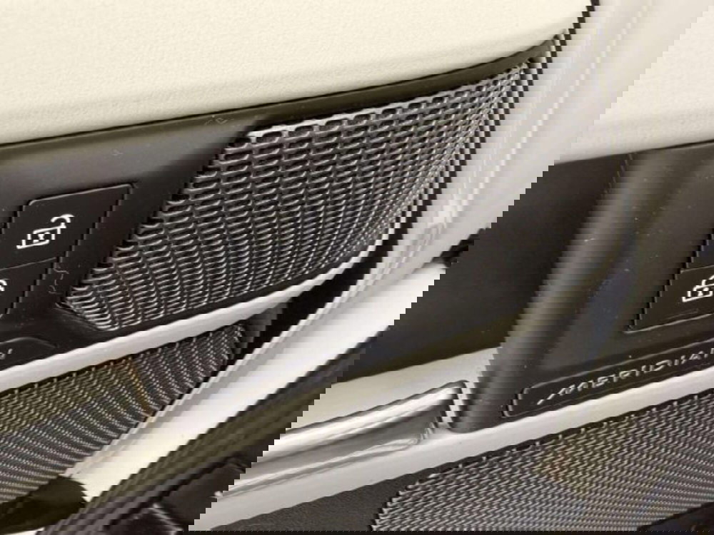 Land Rover Defender usata a Siena (12)