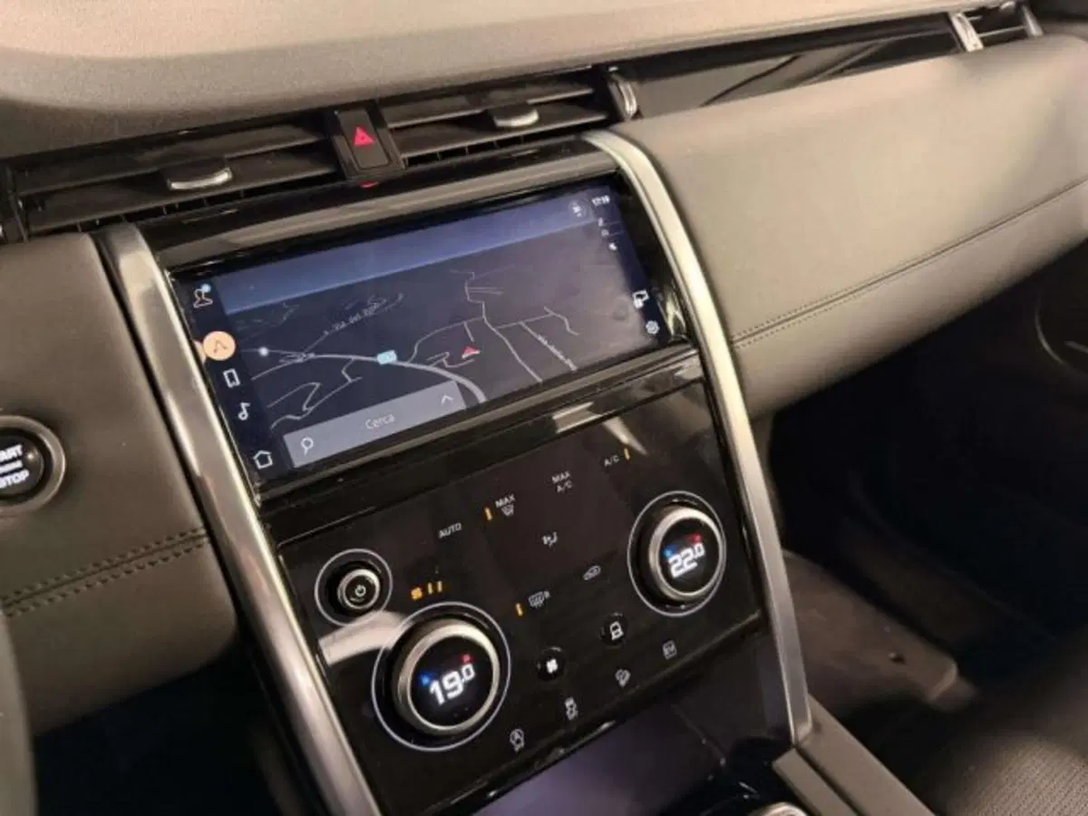 Land Rover Discovery Sport usata a Siena (13)
