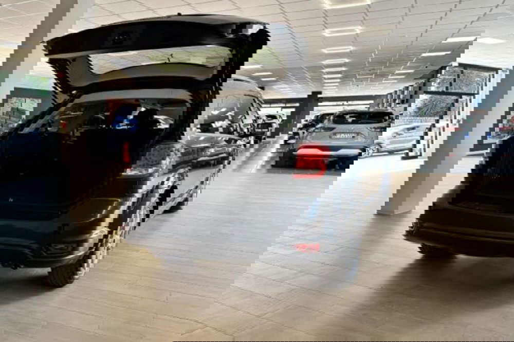 Fiat Freemont usata a Latina (7)