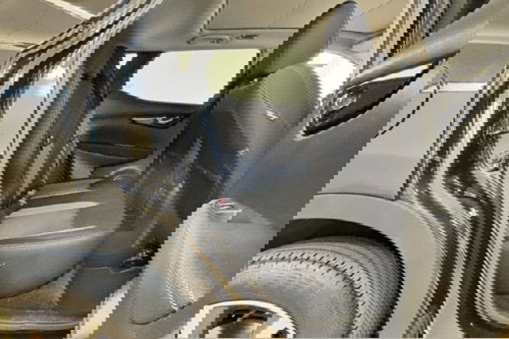 Nissan Qashqai usata a Latina (10)