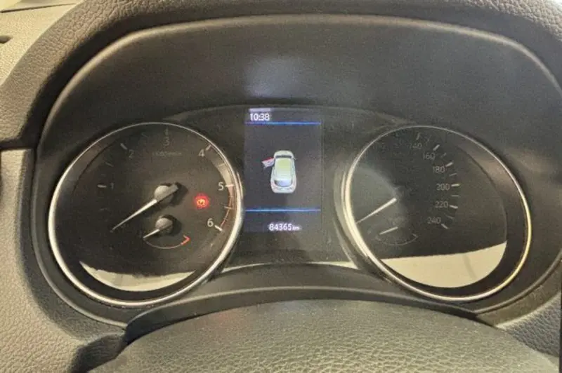 Nissan Qashqai usata a Latina (13)