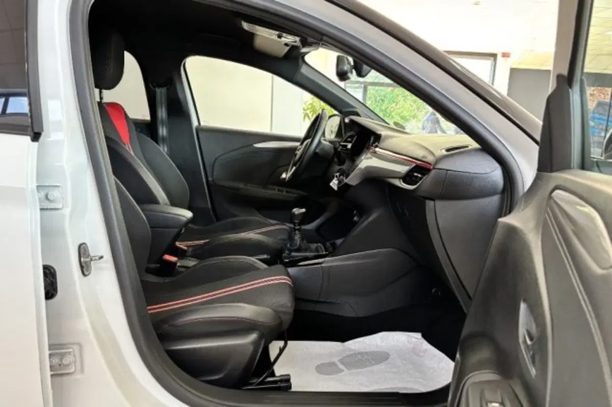 Opel Corsa usata a Latina (8)
