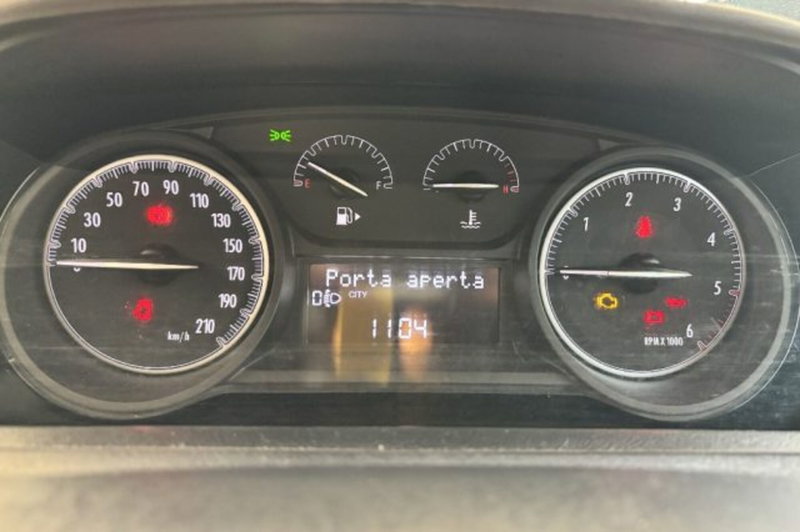 Lancia Ypsilon usata a Latina (13)