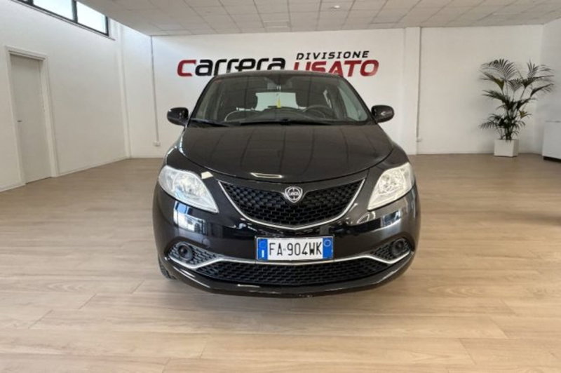Lancia Ypsilon usata a Latina (2)
