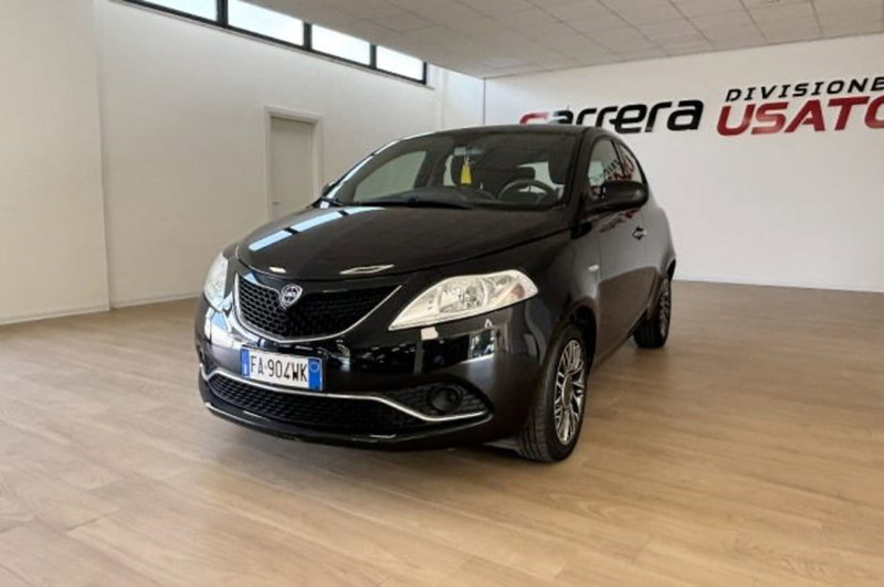 Lancia Ypsilon usata a Latina (3)