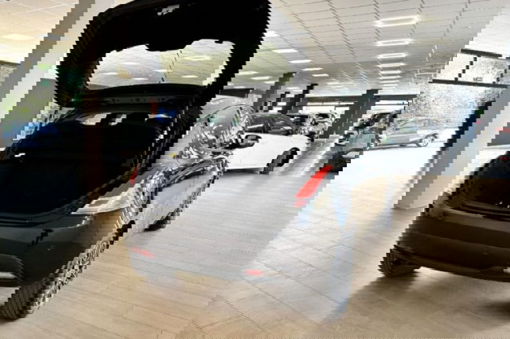 Lancia Ypsilon usata a Latina (7)