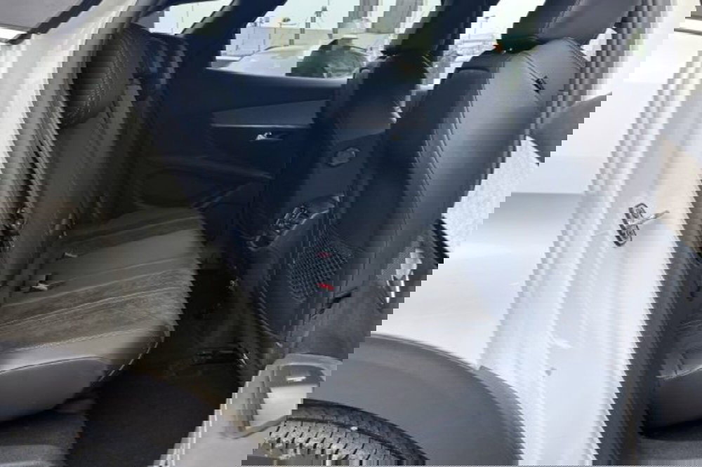 Peugeot 3008 usata a Latina (9)