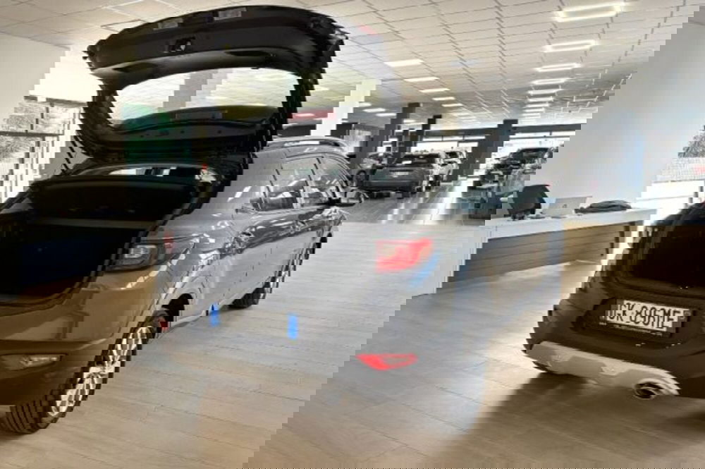 Kia Stonic usata a Latina (7)