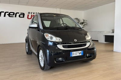 smart Fortwo 1000 52 kW MHD coup&eacute; pure del 2011 usata a Fondi