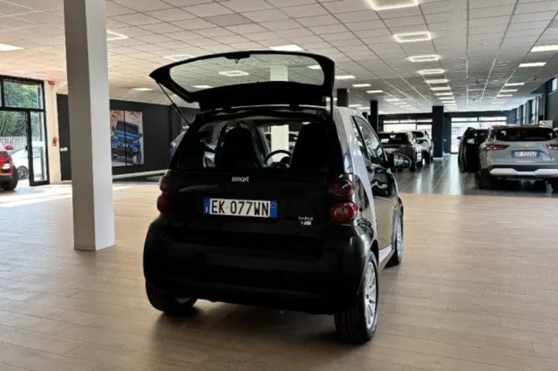 smart Fortwo usata a Latina (7)