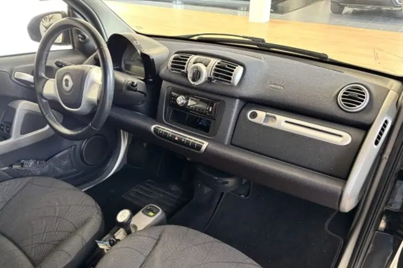 smart Fortwo usata a Latina (9)