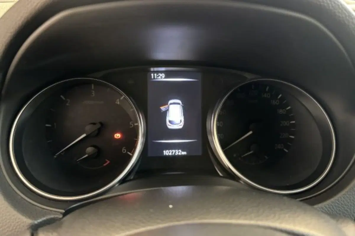 Nissan Qashqai usata a Latina (13)