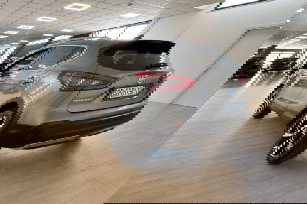 Nissan Qashqai usata a Latina (5)