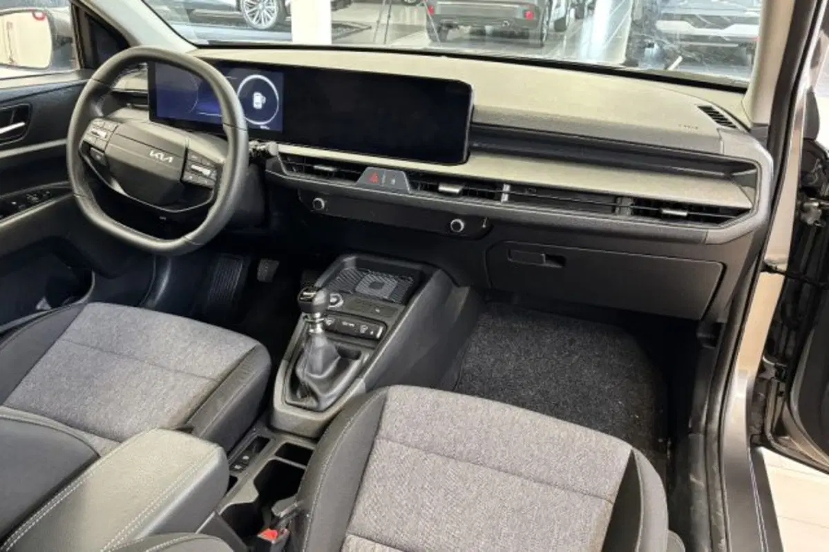 Kia Stonic usata a Latina (9)