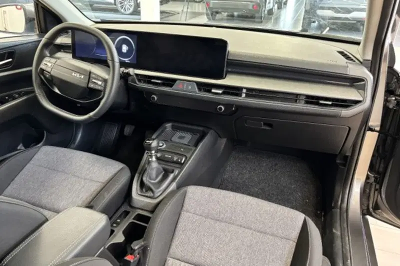 Kia Stonic usata a Latina (9)