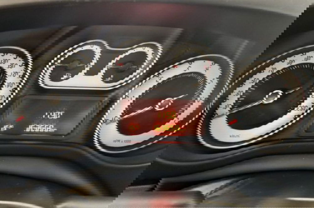 Fiat 500L usata a Latina (13)