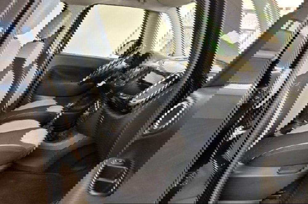 Fiat 500L usata a Latina (8)