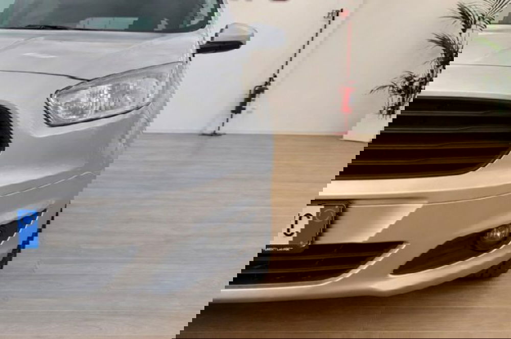 Ford Tourneo Courier usata a Latina (11)