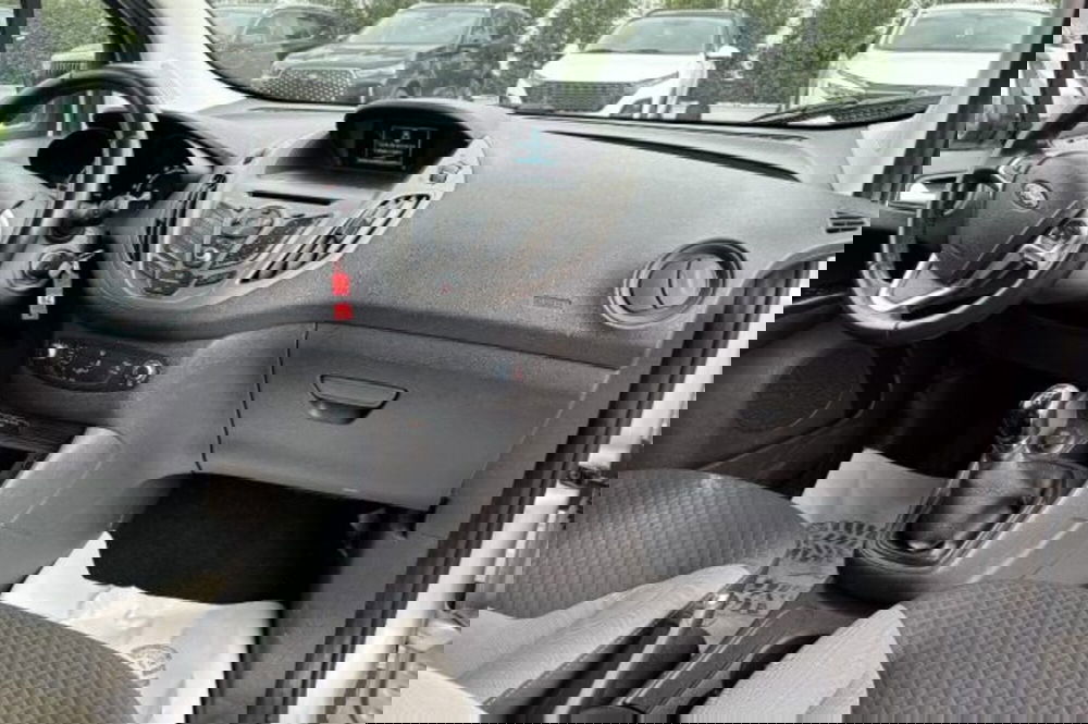 Ford Tourneo Courier usata a Latina (9)