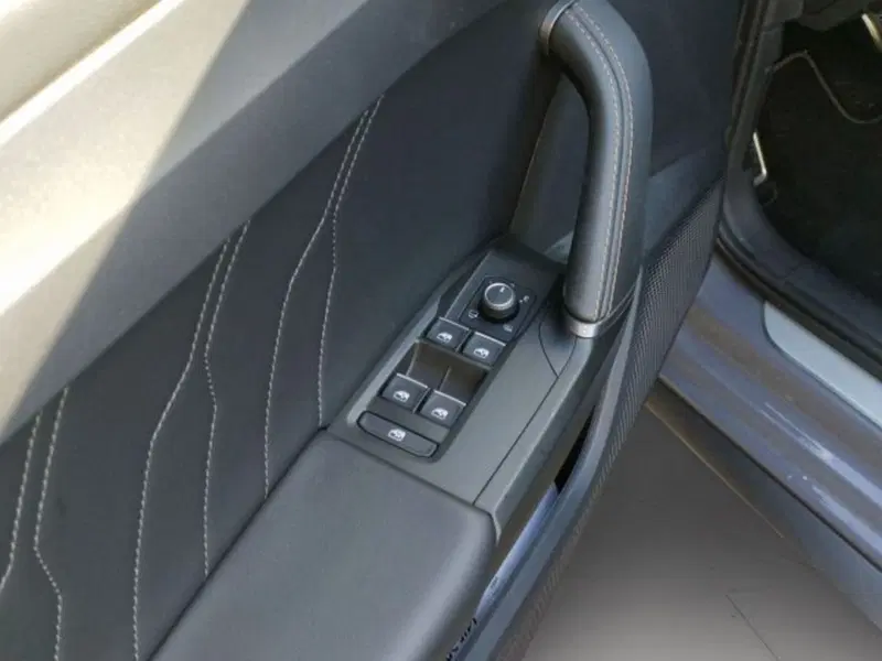Cupra Leon usata a Vicenza (16)