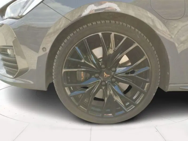 Cupra Leon usata a Vicenza (20)