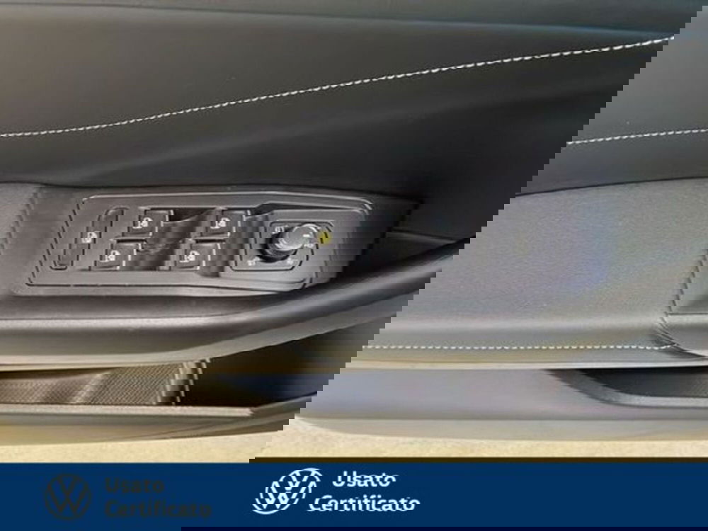 Volkswagen T-Roc usata a Vicenza (17)