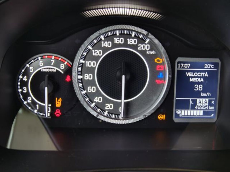Suzuki Ignis usata a Varese (10)