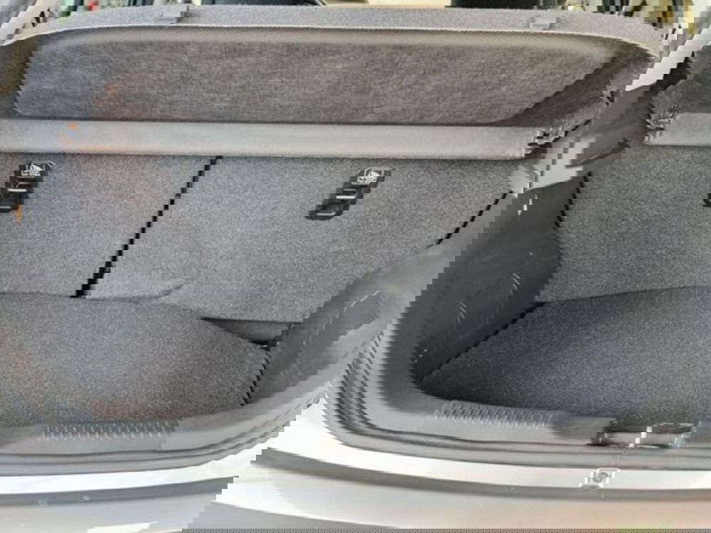 Suzuki Ignis usata a Varese (14)