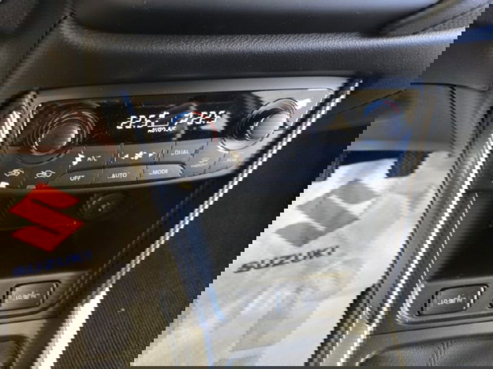 Suzuki S-Cross nuova a Reggio Emilia (14)