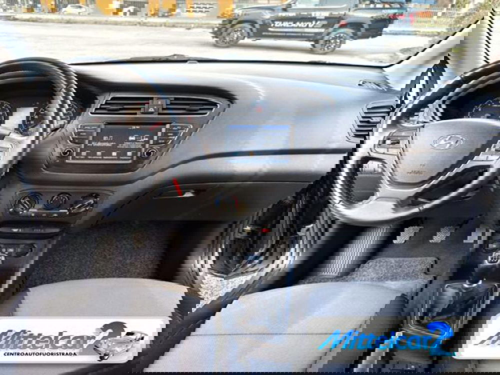 Hyundai i20 usata a Udine (9)