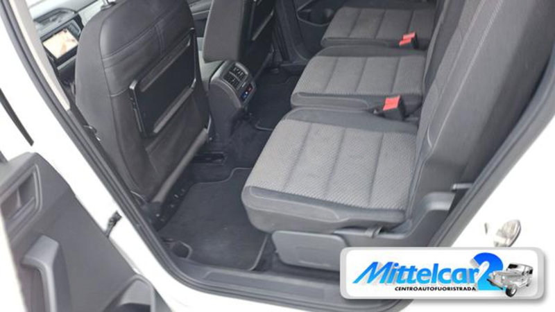 Volkswagen Touran usata a Udine (13)