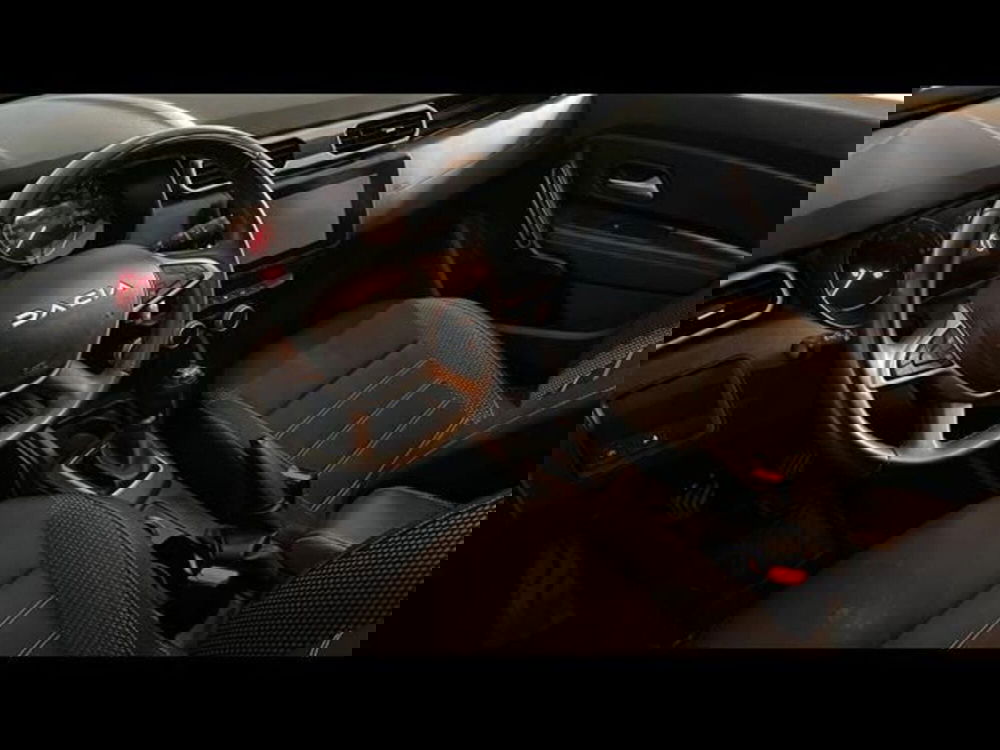 Dacia Duster usata a Firenze (10)