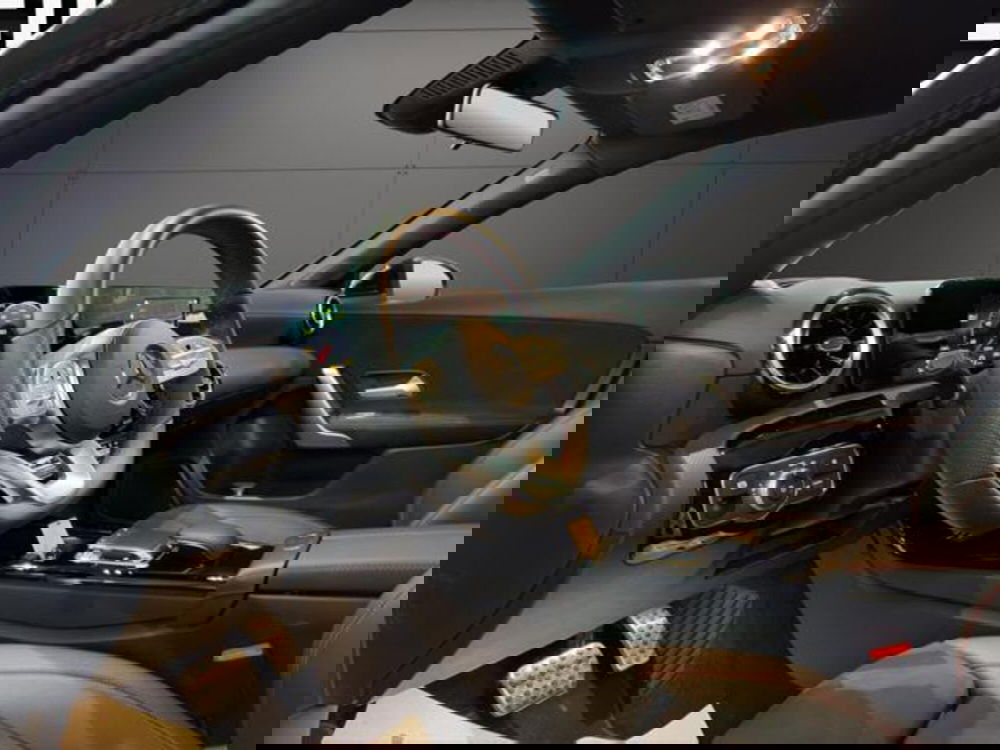 Mercedes-Benz Classe A Sedan usata a Milano (10)