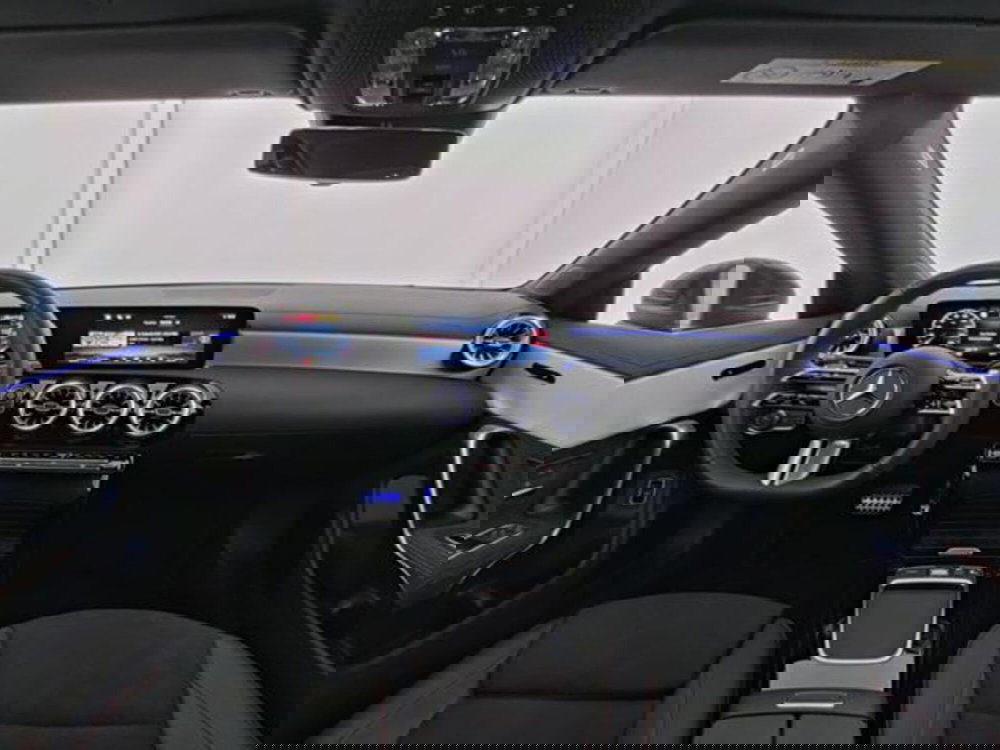 Mercedes-Benz CLA Shooting Brake usata a Milano (4)