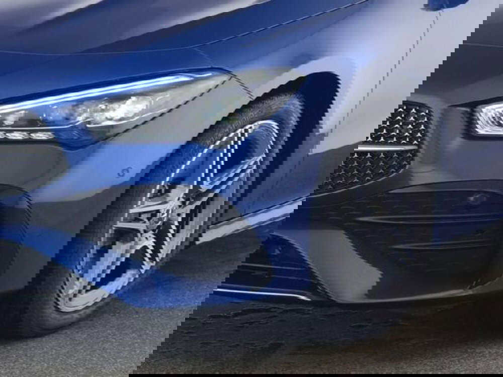 Mercedes-Benz CLA Shooting Brake usata a Milano (9)