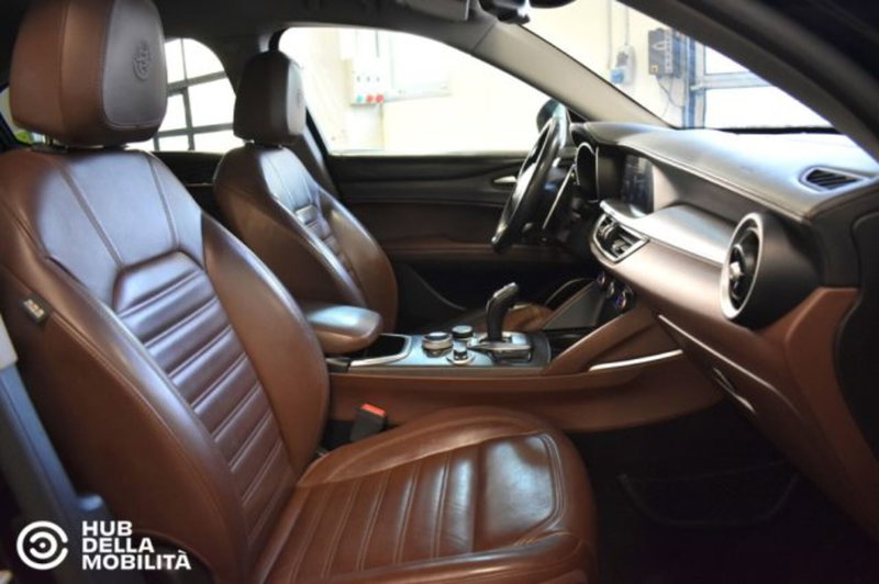 Alfa Romeo Stelvio usata a Perugia (19)