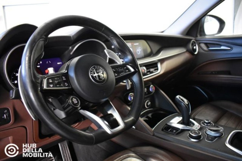 Alfa Romeo Stelvio usata a Perugia (20)