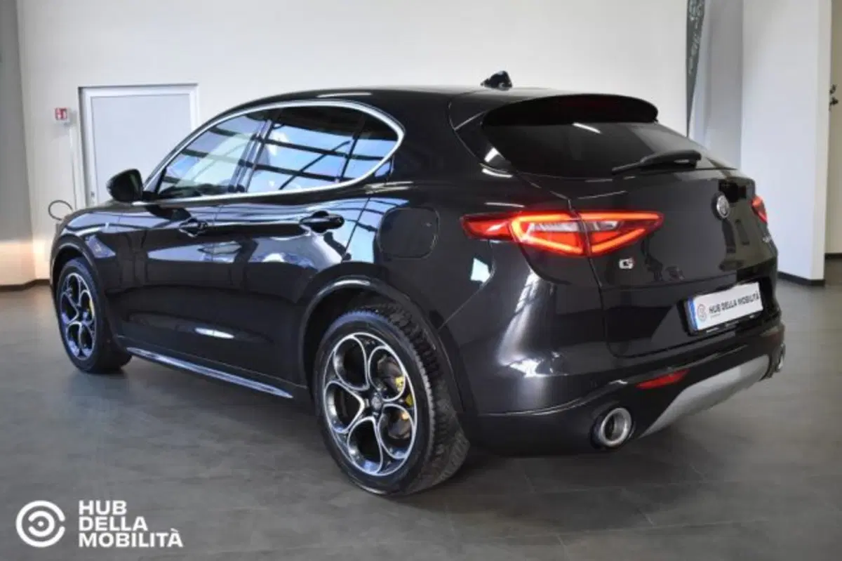 Alfa Romeo Stelvio usata a Perugia (6)