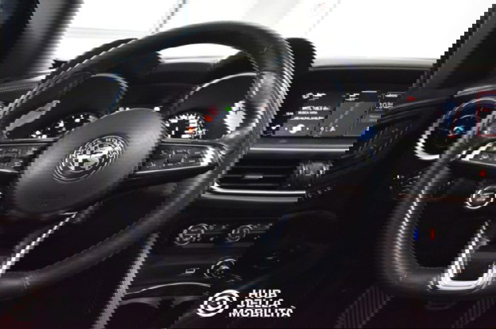 Alfa Romeo Stelvio usata a Perugia (9)