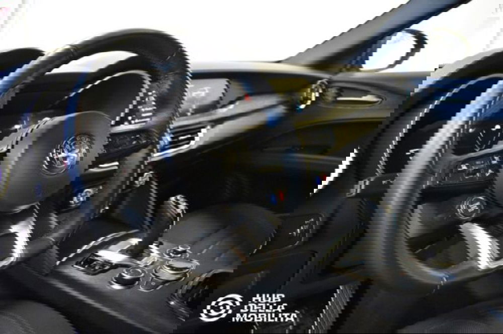 Alfa Romeo Stelvio usata a Perugia (20)