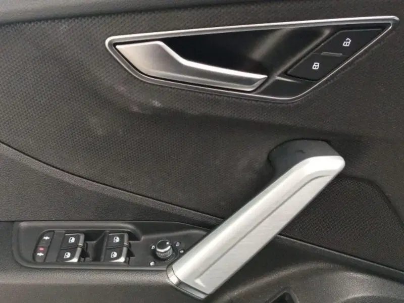 Audi Q2 usata a Novara (16)