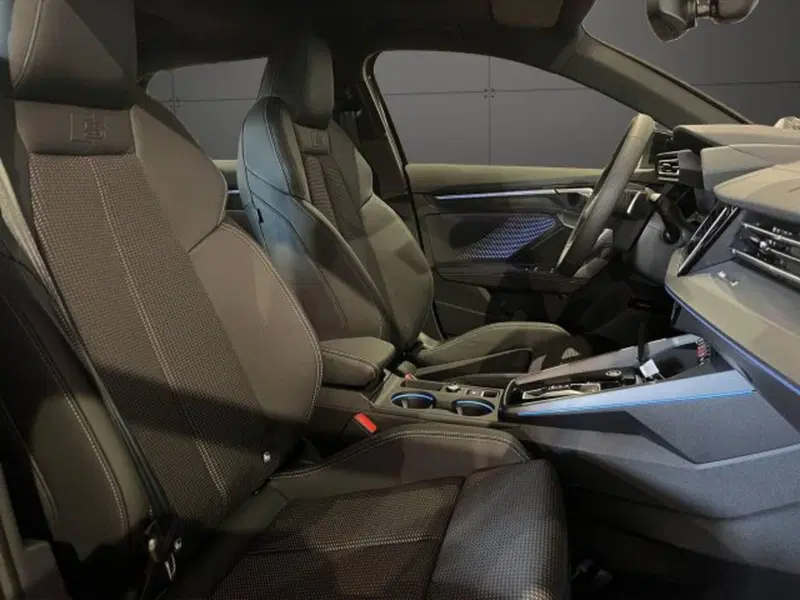 Audi A3 Sportback nuova a Novara (10)