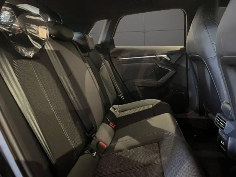 Audi A3 Sportback nuova a Novara (11)