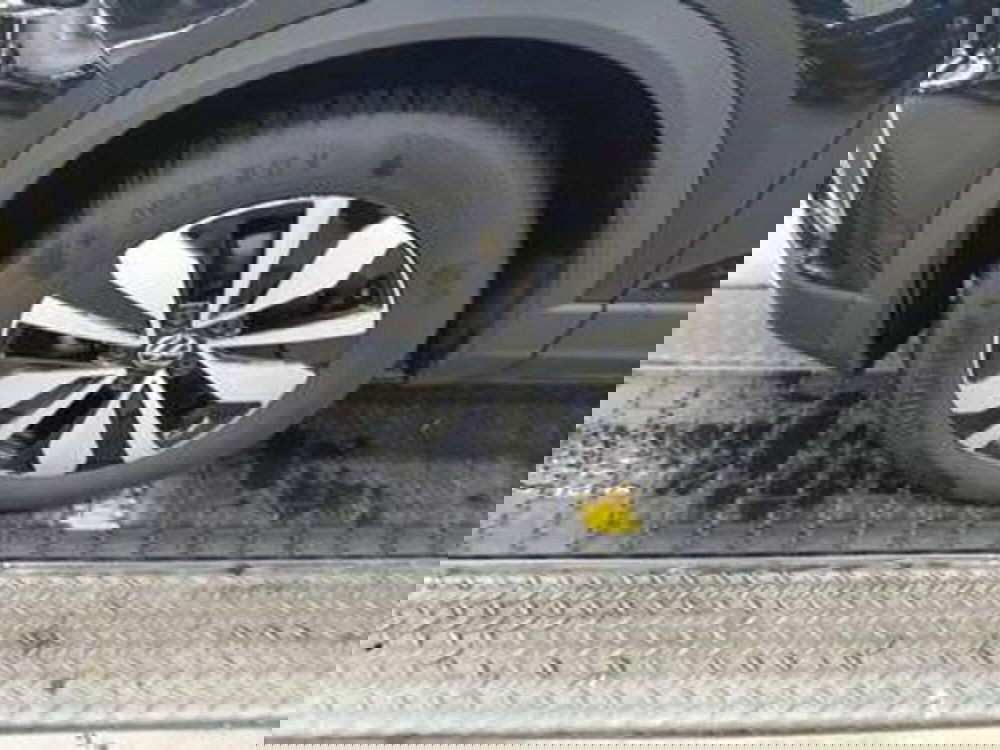 Volkswagen T-Roc usata a Novara (9)