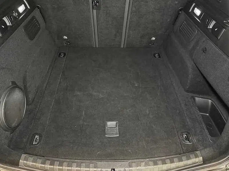 Alfa Romeo Stelvio usata a Genova (15)
