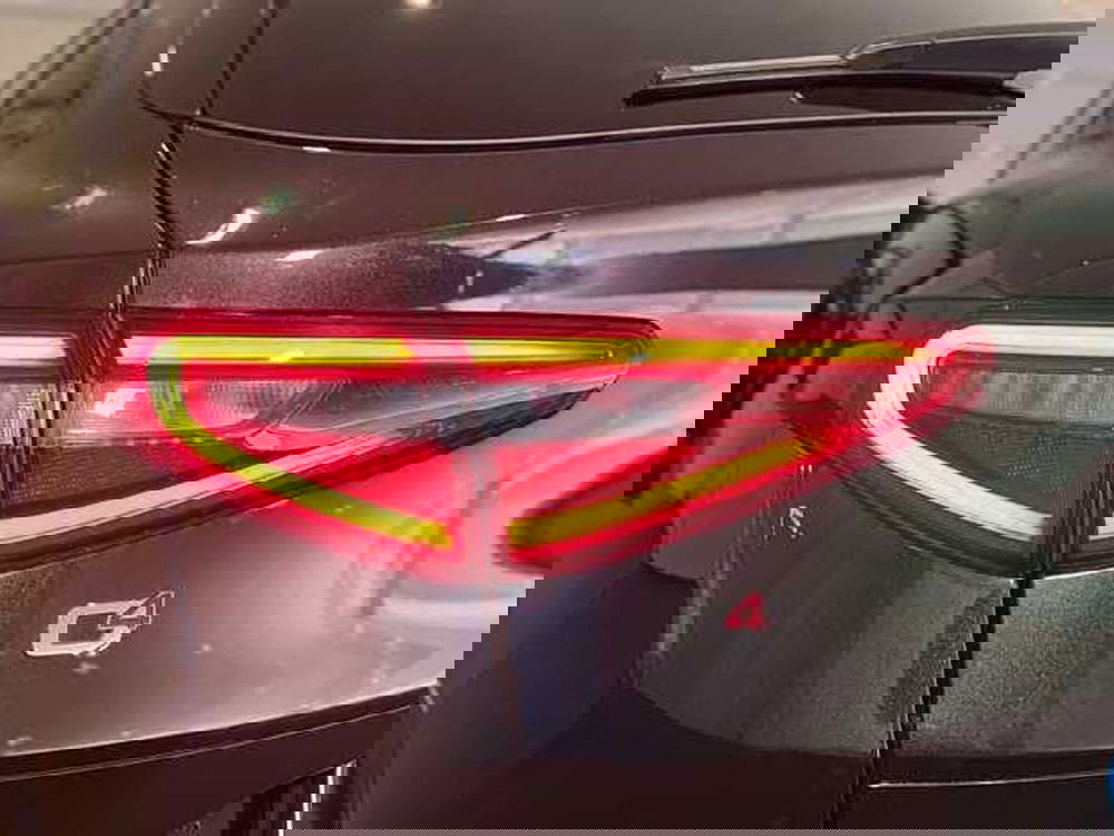 Alfa Romeo Stelvio usata a Genova (16)